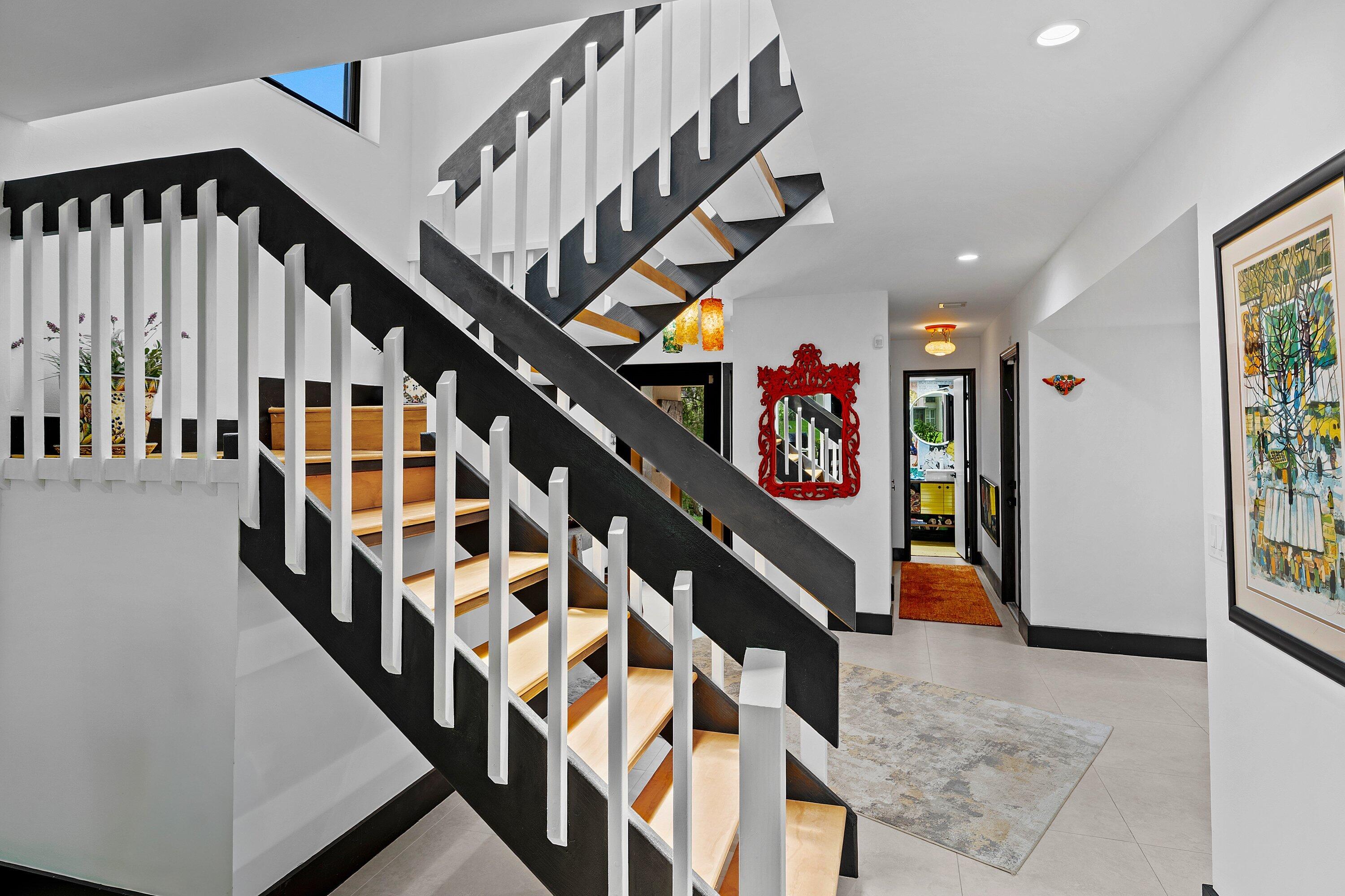 6096 Glendale Drive Boca Raton, FL 33433 - Photo 12 of 60 Entry stairs