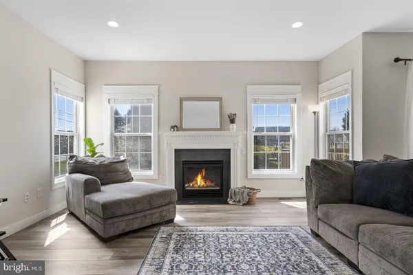 $549,900 | 403 Inkwell Court, Oxford, PA 19363