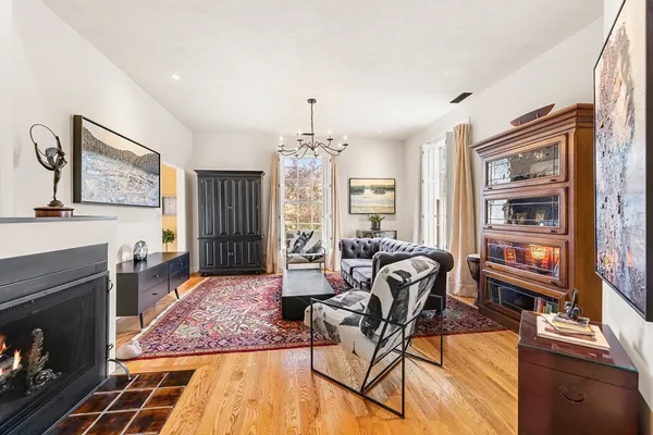 $599,999 | 145 Federal Street, Unit 3, Salem, MA 01970