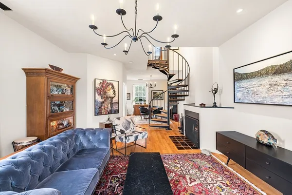 $599,999 | 145 Federal Street, Unit 3, Salem, MA 01970
