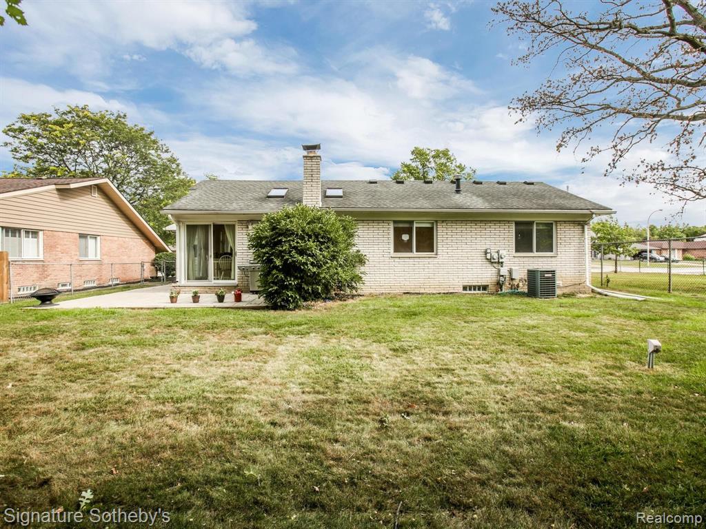 43805 Hanford Road Canton, MI 48187 - Photo 26 of 28