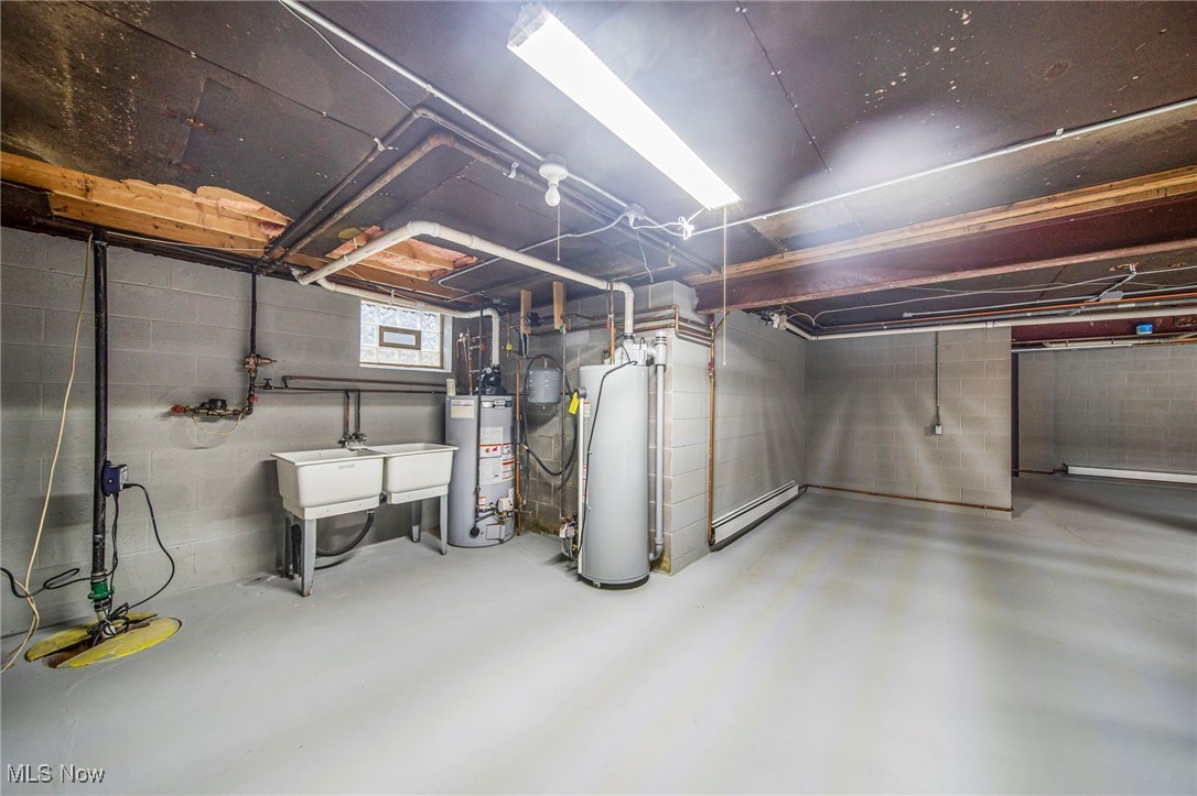 966 Som Center Road, Unit C5 Cleveland, OH 44143 - Photo 29 of 41 Need Storage? You Got It Here!!