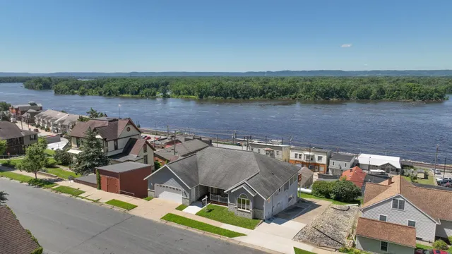 $339,900 | 106 South Second Street, Alma, WI 54610