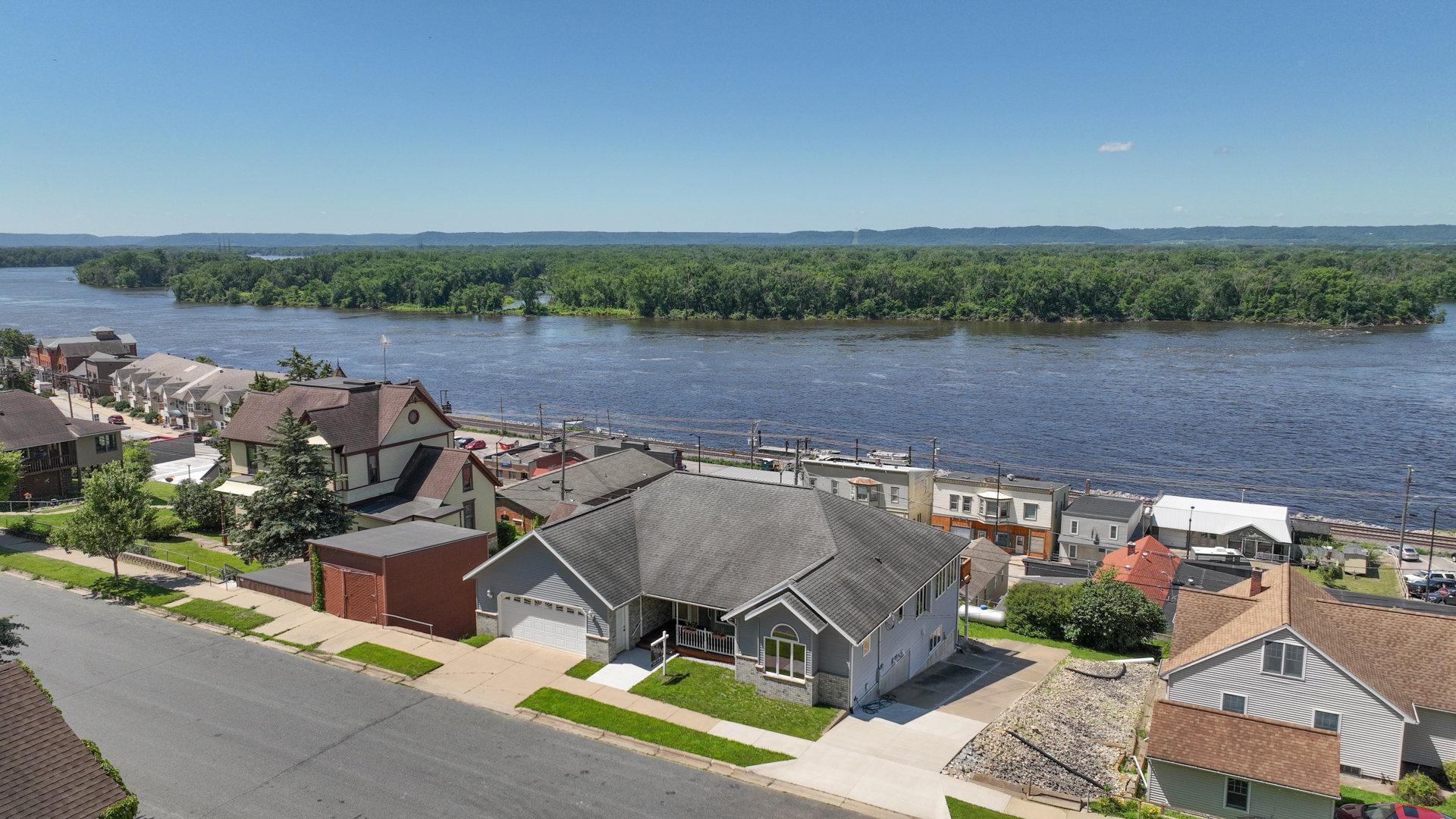 106 South Second Street Alma, WI 54610 - Photo 36 of 46