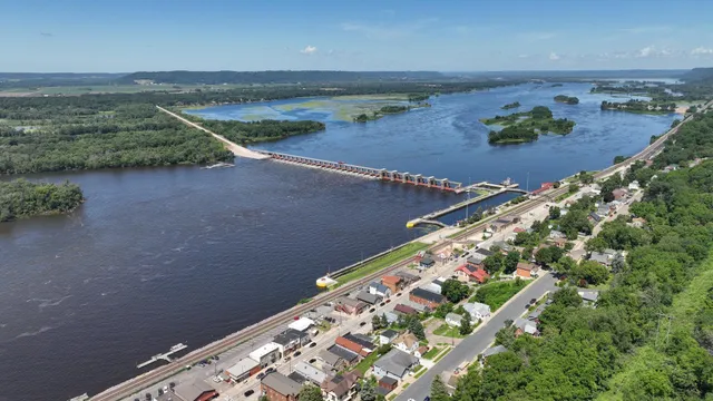 $339,900 | 106 South Second Street, Alma, WI 54610