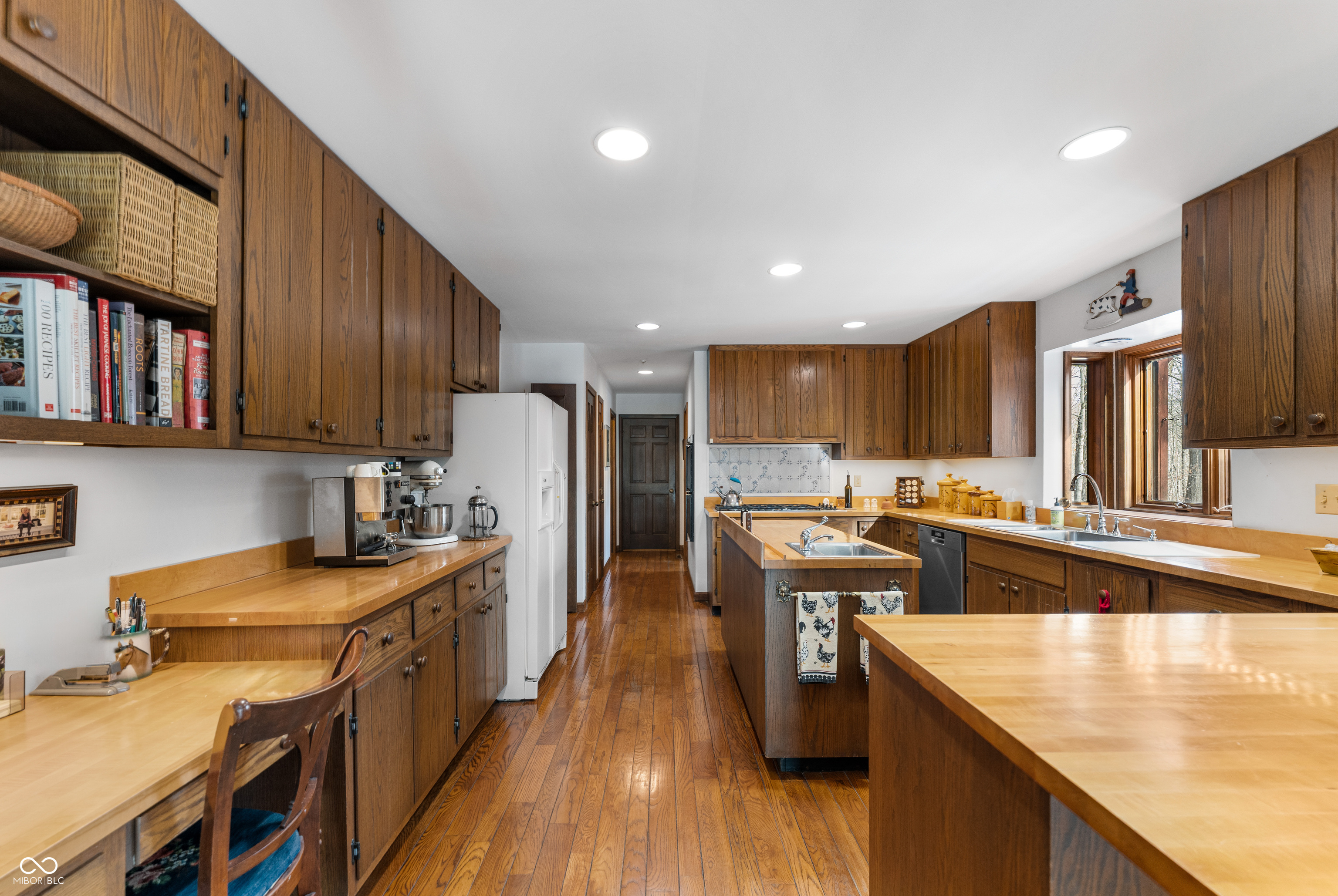 721 North 675 West Columbus, IN 47201 - Photo 28 of 72