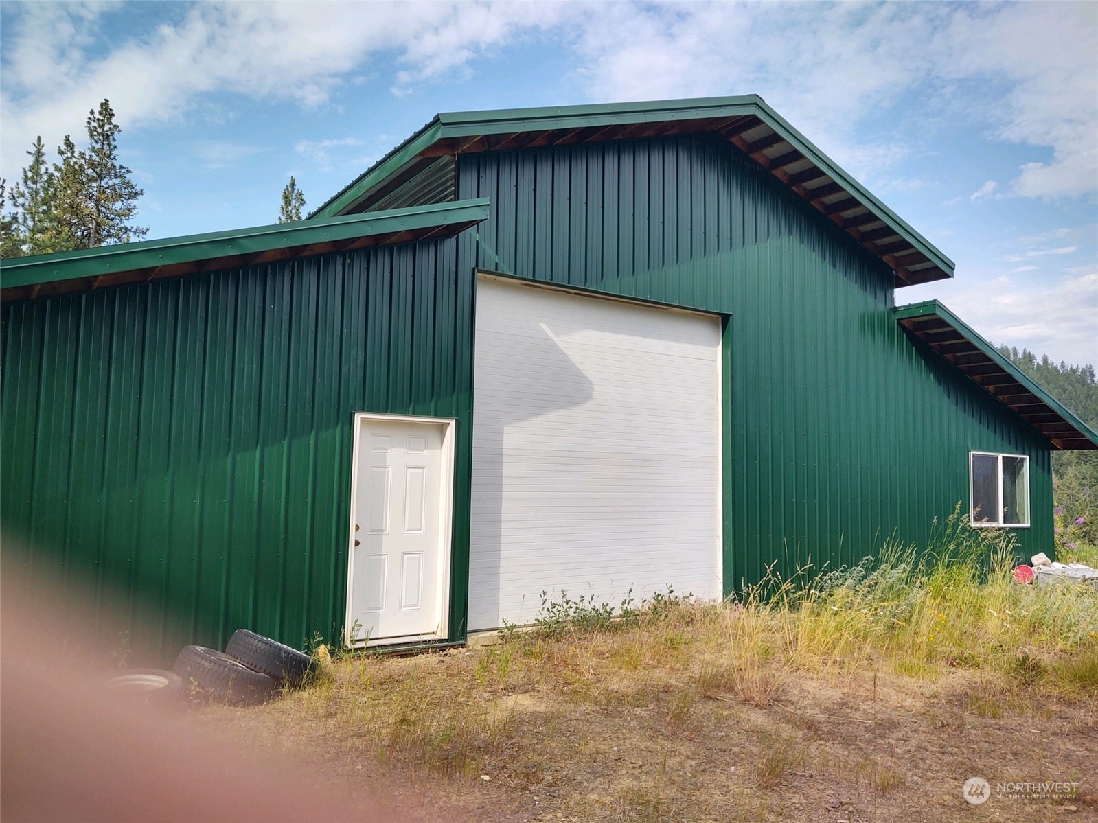 3569 Cedonia-Addy Road, Unit B Hunters, WA 99137 - Photo 3 of 22