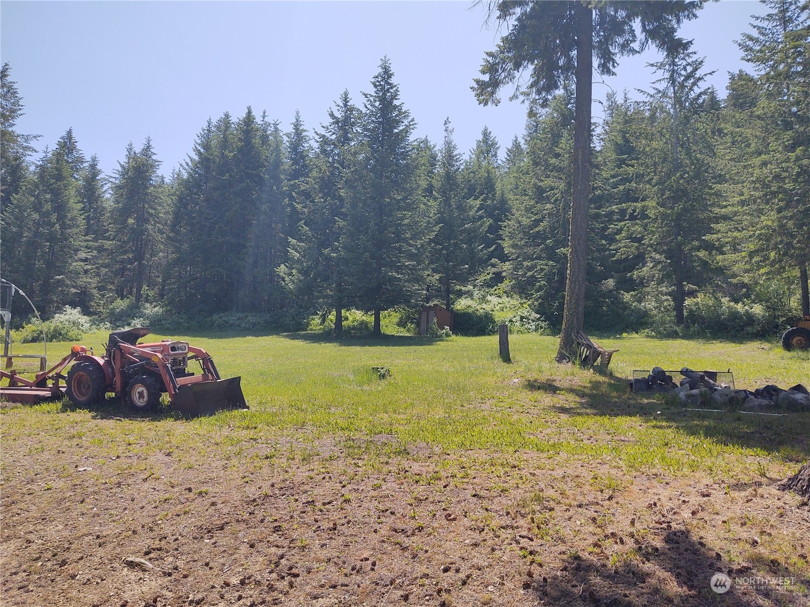 3569 Cedonia-Addy Road, Unit B Hunters, WA 99137 - Photo 8 of 22