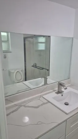 $2,300 | 3355 West 68th Street, Unit 119, Hialeah, FL 33018