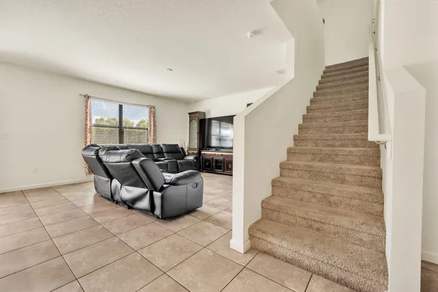 $479,000 | 6271 Northwest Regent Street, Port St. Lucie, FL 34983