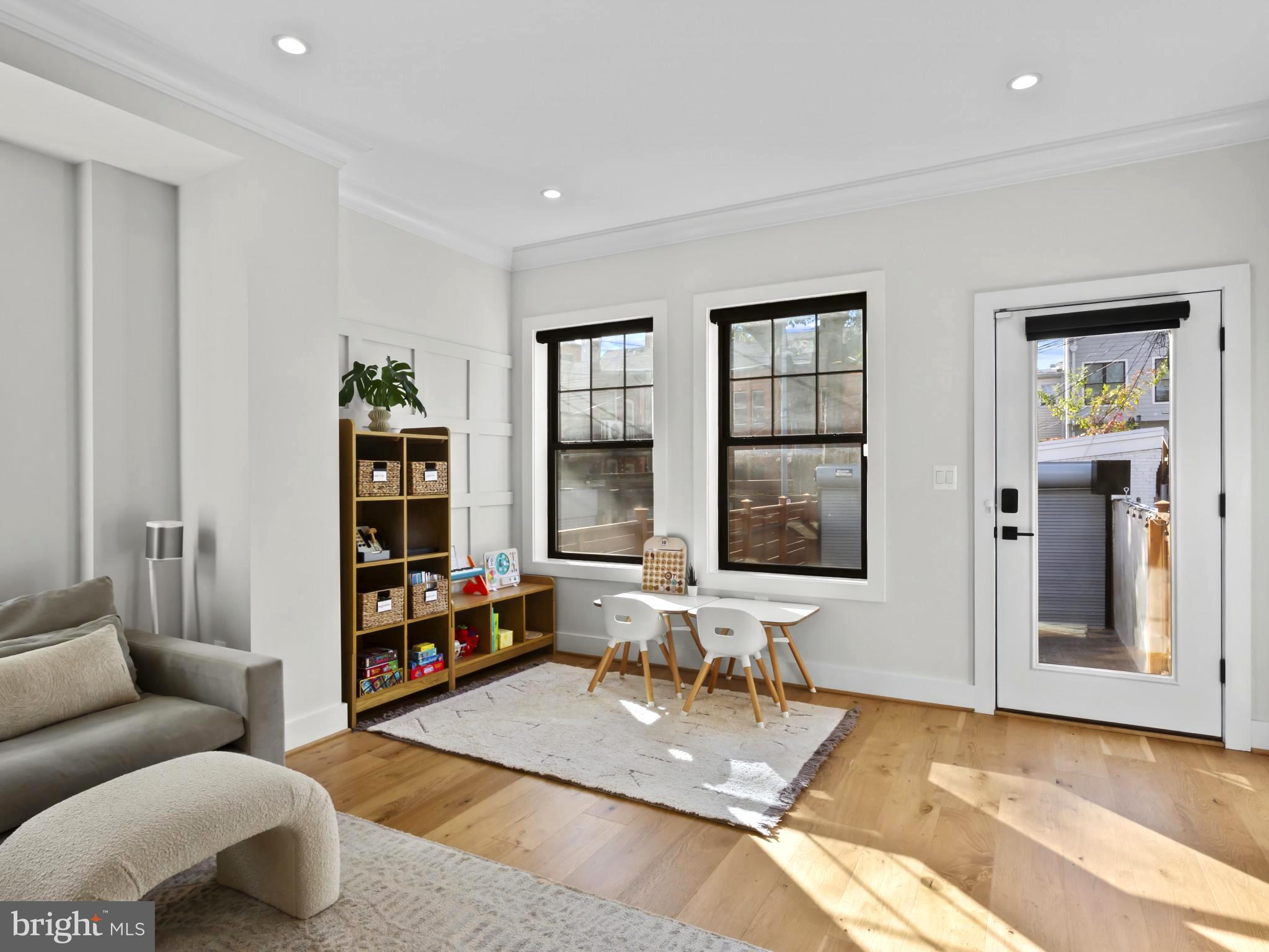 910 8th Street Northeast Washington, DC 20002 - Photo 15 of 54