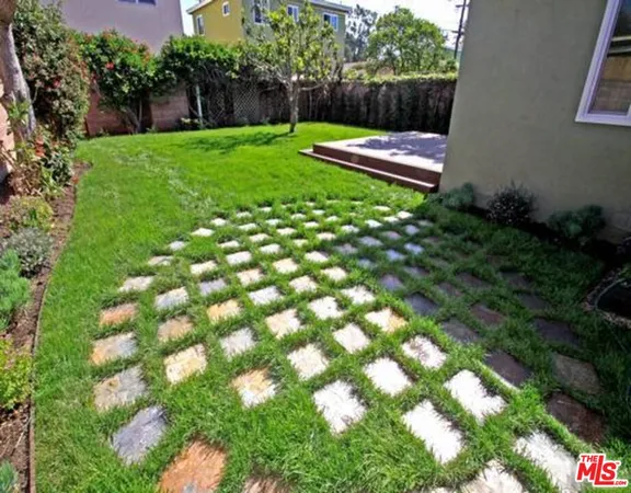 $5,495 | 3542 Greenwood Avenue, Los Angeles, CA 90066