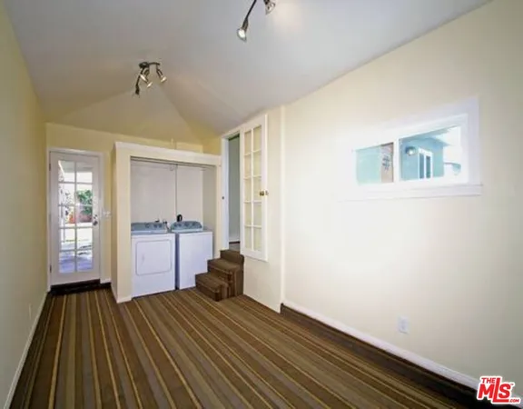 $5,495 | 3542 Greenwood Avenue, Los Angeles, CA 90066