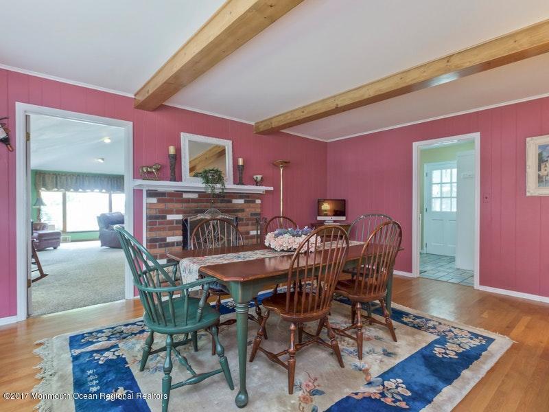 33 Ridge Road Colts Neck, NJ 07722 - Photo 11 of 32 011-250322-IMG_4945_5652618