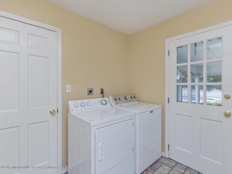 33 Ridge Road Colts Neck, NJ 07722 - Photo 14 of 32 014-250322-IMG_4959_5652630