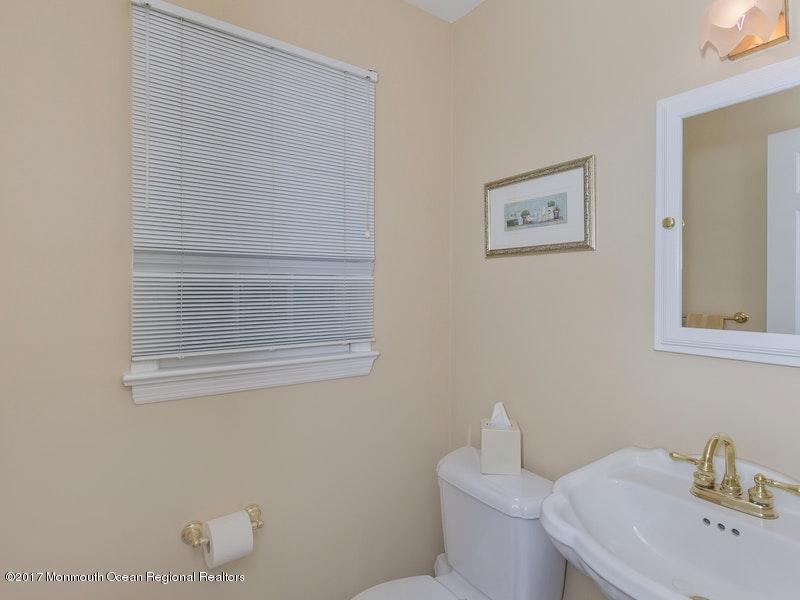 33 Ridge Road Colts Neck, NJ 07722 - Photo 15 of 32 015-250322-IMG_4955_5652628