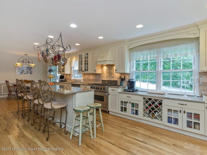 33 Ridge Road Colts Neck, NJ 07722 - Photo 6 of 32 006-250322-IMG_4933_5652608