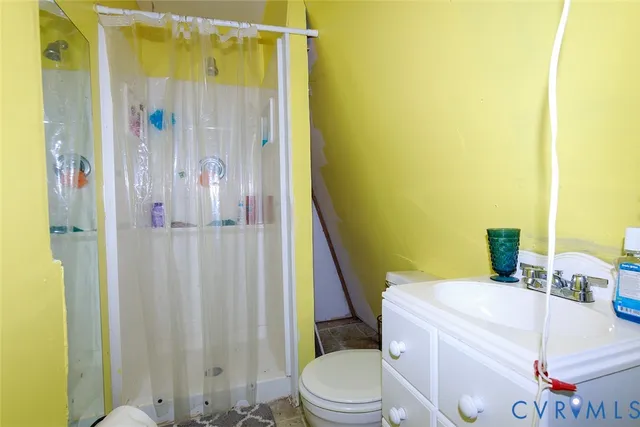 $339,000 | 3979 Spring Grove Avenue, Claremont, VA 23899