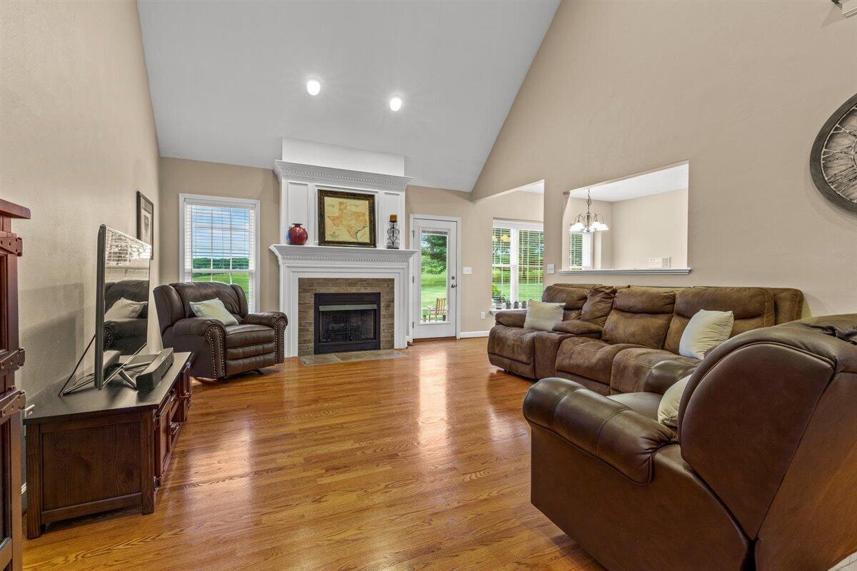 105 Sowder Farm Road Troutville, VA 24175 - Photo 9 of 57 Living