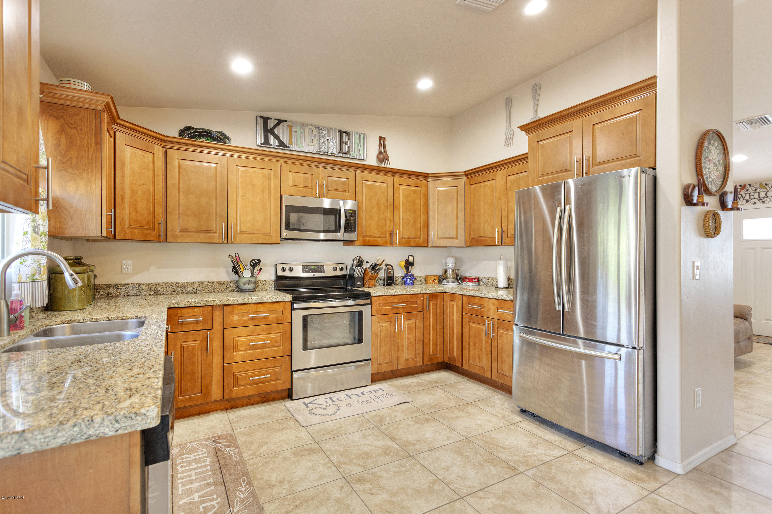 1725 CaminoPacifico Rio Rico, AZ 85648 - Photo 9 of 25