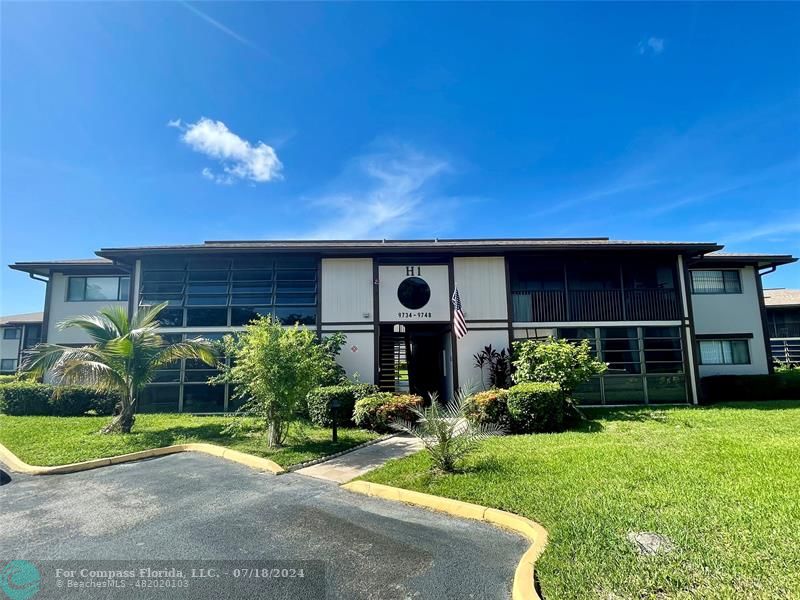 9746 South Belfort Cir Unit 101  