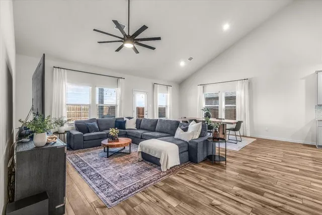 $3,800 | 10600 Brookshire Road, Fort Worth, TX 76126