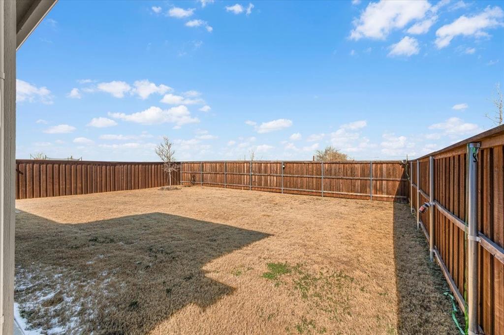 10600 Brookshire Road Fort Worth, TX 76126 - Photo 30 of 34