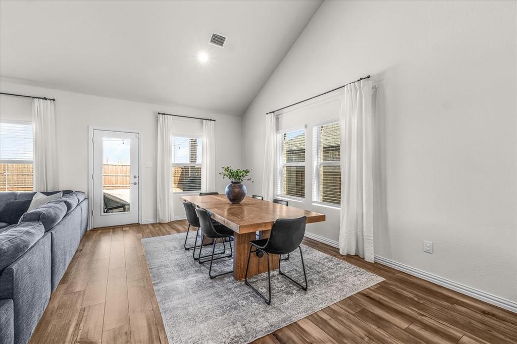 10600 Brookshire Road Fort Worth, TX 76126 - Photo 8 of 34