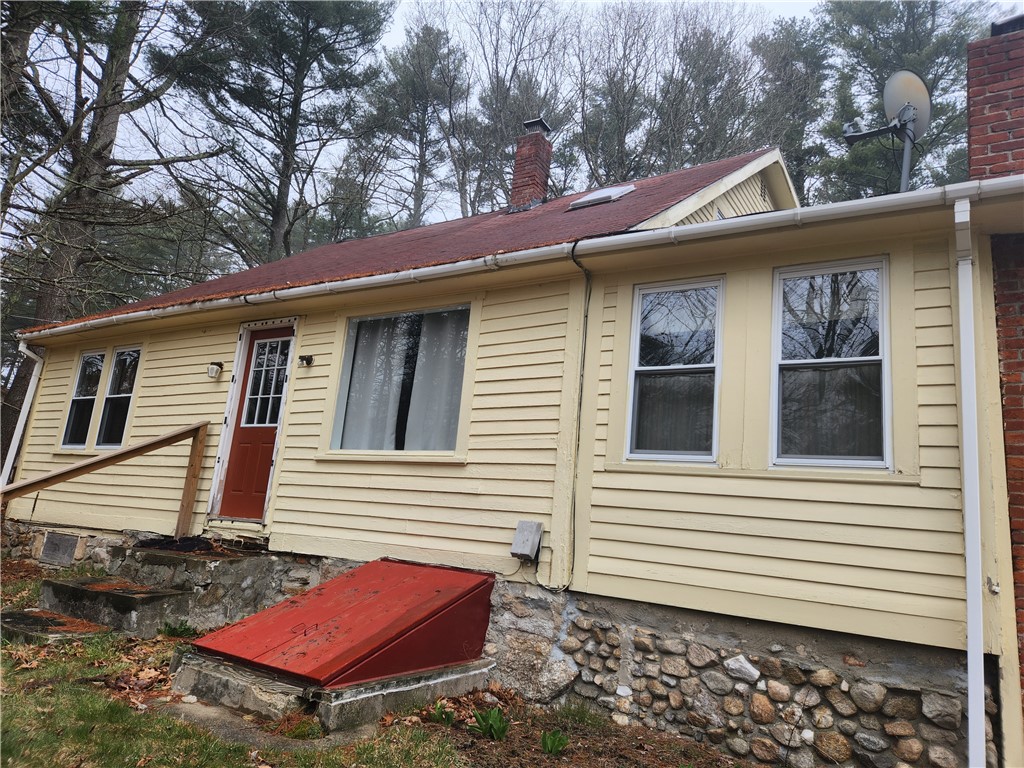 107 Danielson Pike Foster, RI 02825 - Photo 1 of 2