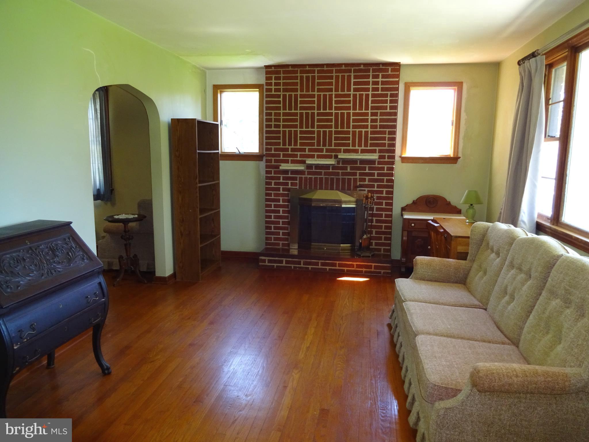 65 Hill Church Road Spring City, PA 19475 - Photo 4 of 26