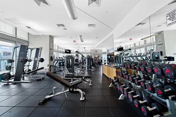 $3,900 | 79 Southwest 12th Street, Unit 2503S, Miami, FL 33130