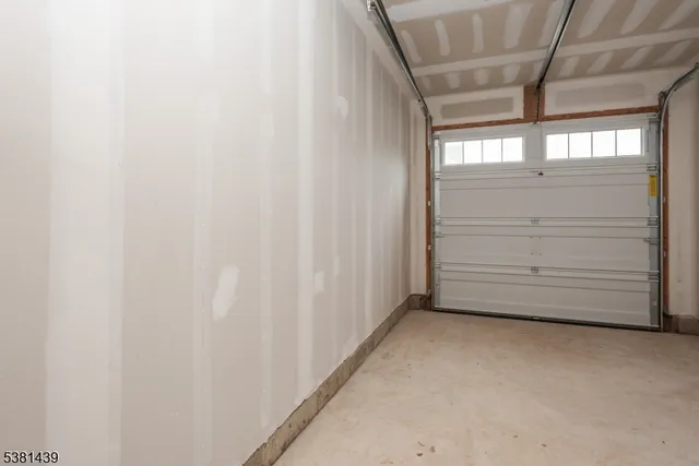 $3,100 | 5 Passe Court, Hillsborough, NJ 08844