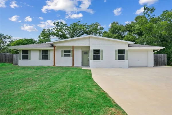 $439,900 | 304 Dunn Street, Bryan, TX 77801