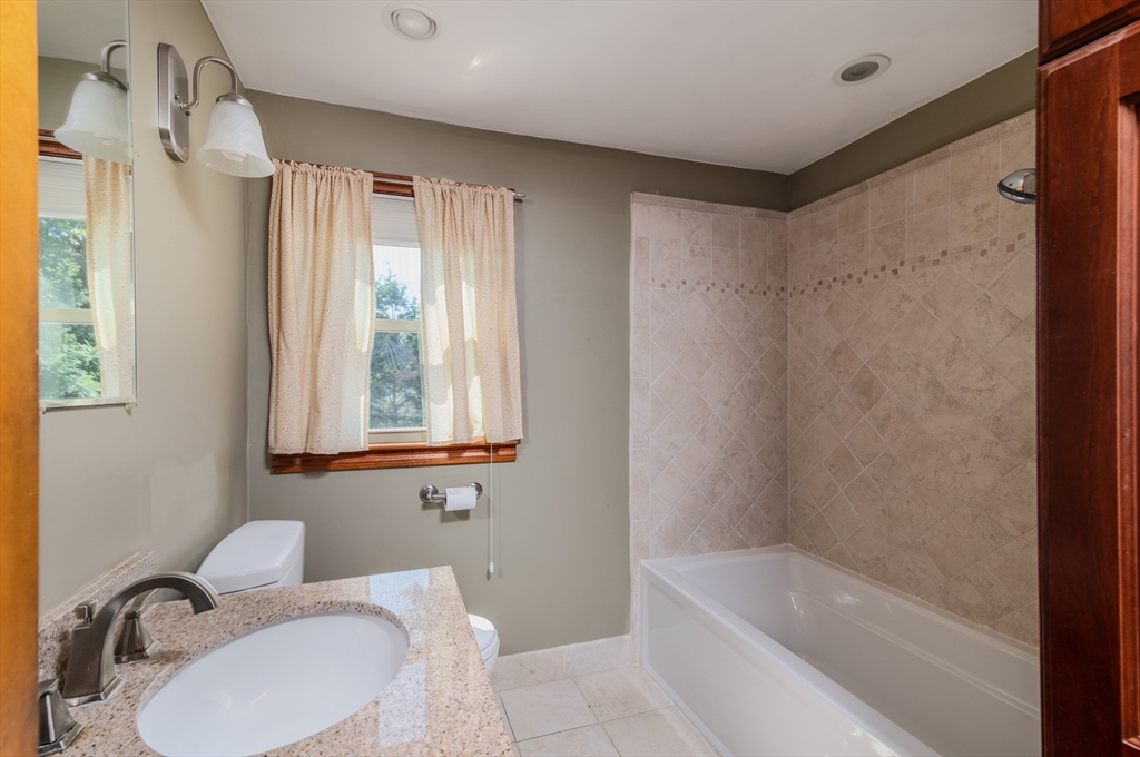 106 Gilbert Road Weymouth, MA 02189 - Photo 8 of 12 Gallery Image 8