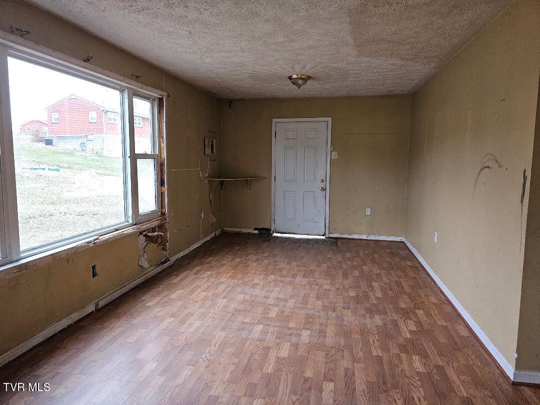 34520 Fleet Road Glade Spring, VA 24340 - Photo 19 of 28 B3