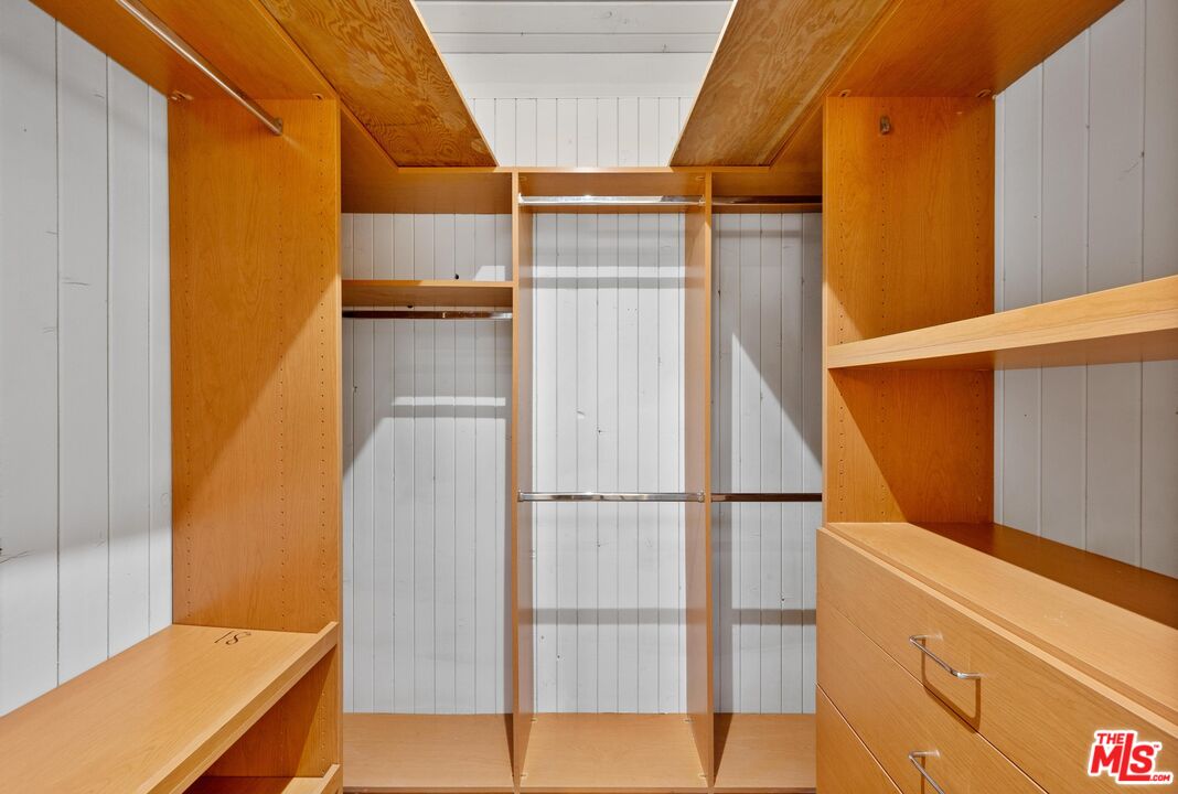 11612 Chenault Street, Unit 4 Los Angeles, CA 90049 - Photo 18 of 28 a bathroom with a tub and shower