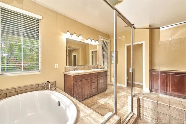 $819,000 | 40412 Jacob Way, Murrieta, CA 92563