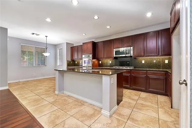 $819,000 | 40412 Jacob Way, Murrieta, CA 92563