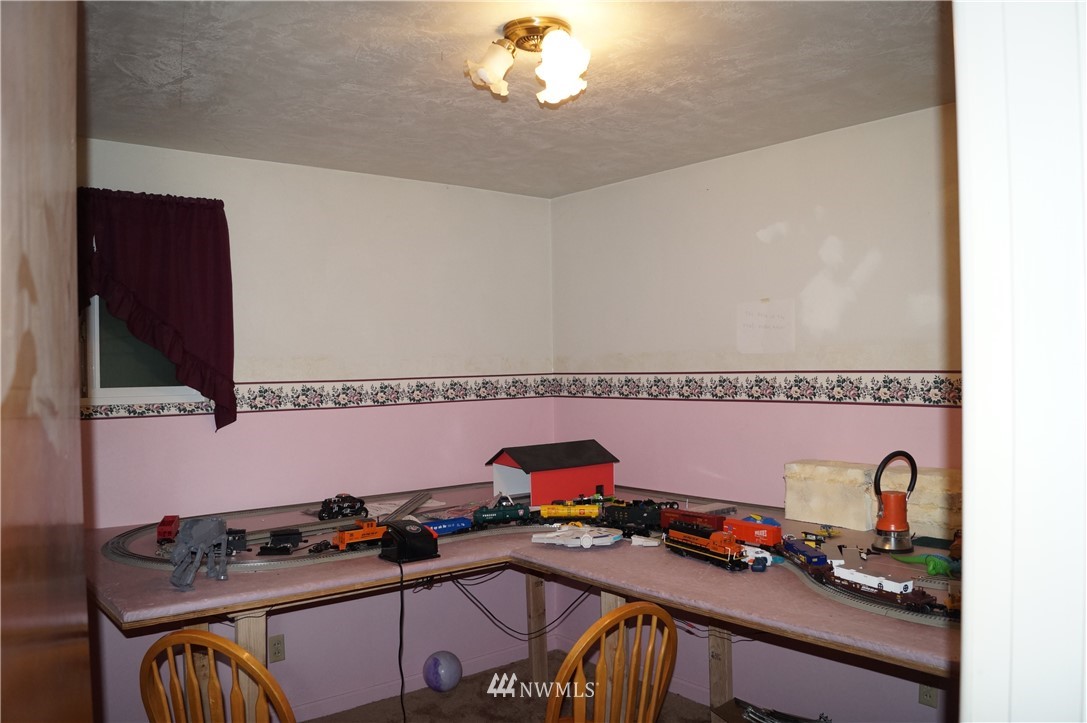 1700 Ranier Street Aberdeen, WA 98520 - Photo 7 of 25 Gallery Image 7