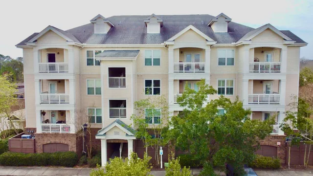 $315,000 | 2244 Ashley Crossing Drive, Unit 1131, Charleston, SC 29414