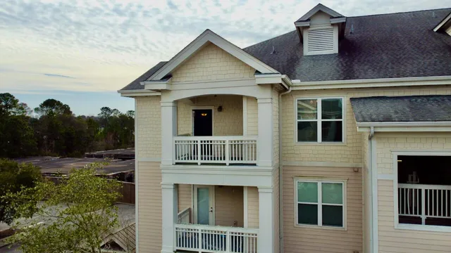 $315,000 | 2244 Ashley Crossing Drive, Unit 1131, Charleston, SC 29414