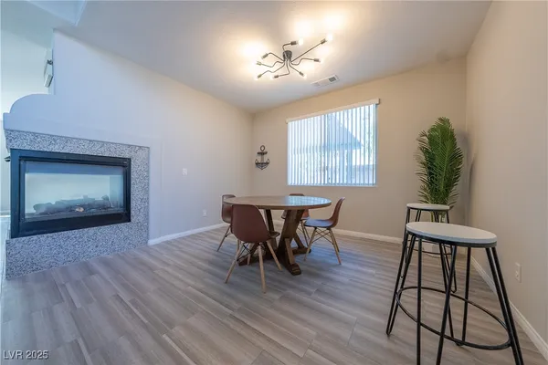 $2,595 | 8280 Crown Peak Avenue, Las Vegas, NV 89117