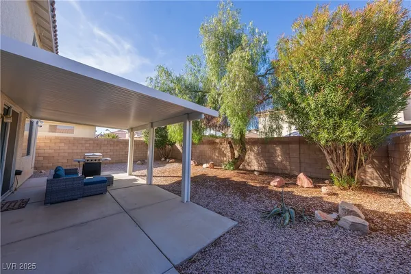 $2,595 | 8280 Crown Peak Avenue, Las Vegas, NV 89117