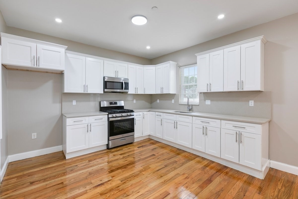 18 Baird Street, Unit 2 Boston, MA 02124 - Photo 1 of 21