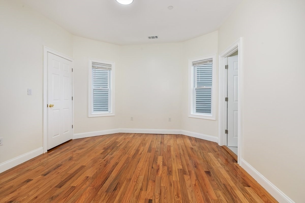 18 Baird Street, Unit 2 Boston, MA 02124 - Photo 11 of 21