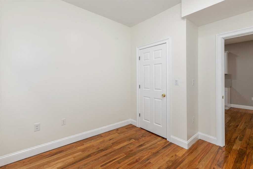 18 Baird Street, Unit 2 Boston, MA 02124 - Photo 8 of 21