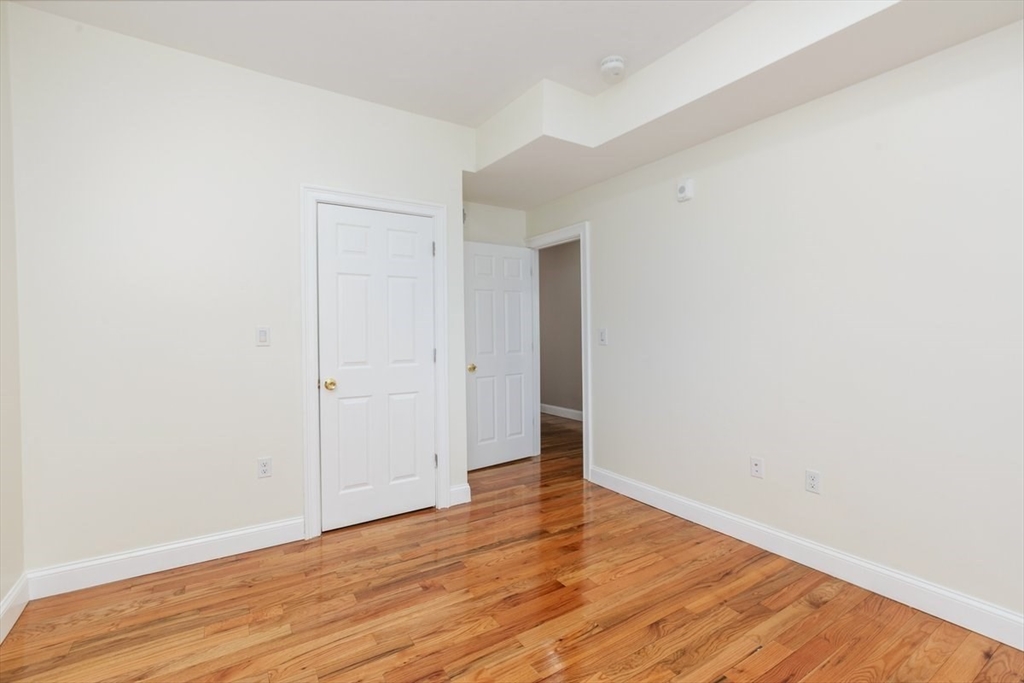 18 Baird Street, Unit 2 Boston, MA 02124 - Photo 10 of 21