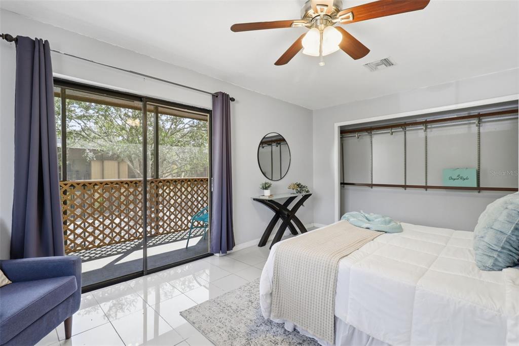 11808 Raintree Lake Lane, Unit C Tampa, FL 33617 - Photo 12 of 24