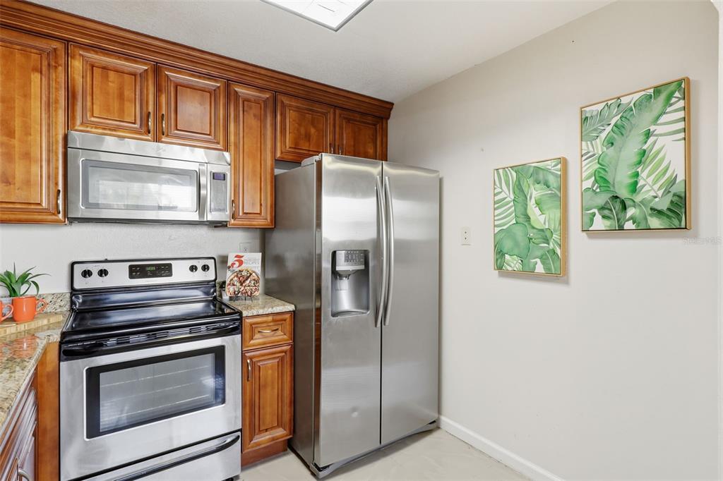 11808 Raintree Lake Lane, Unit C Tampa, FL 33617 - Photo 10 of 24