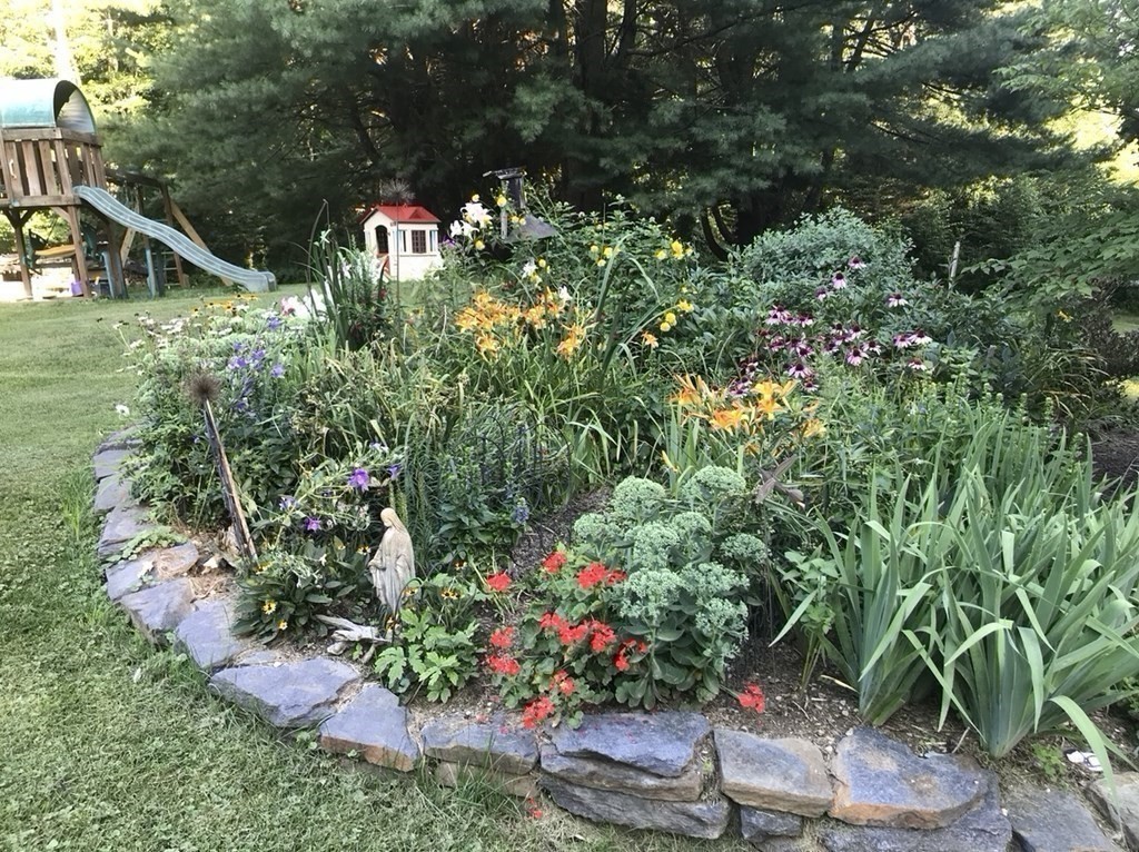 83 Juggler Meadow Road Leverett, MA 01054 - Photo 34 of 41